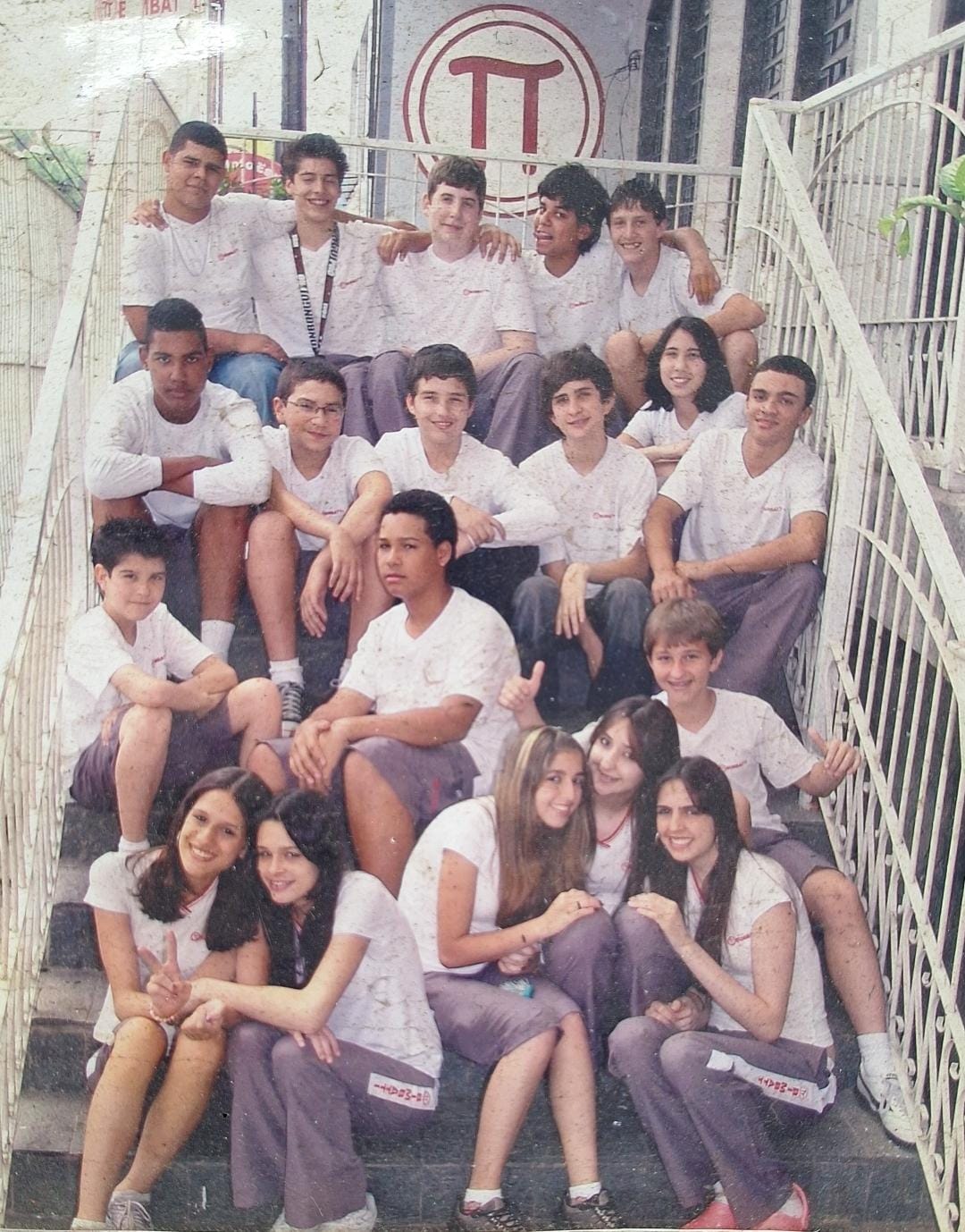 img-2-10